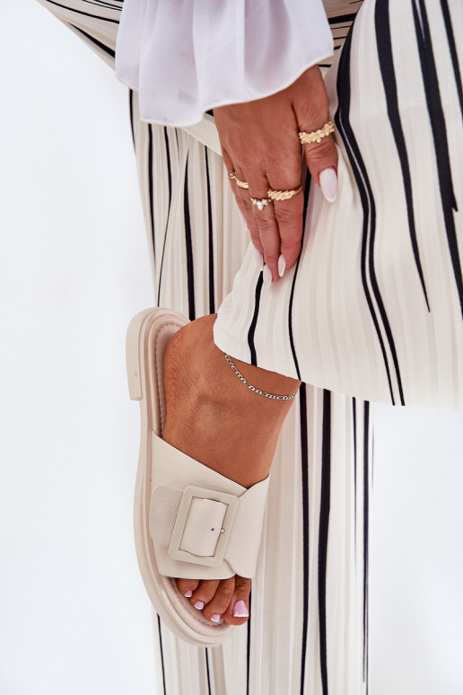 Leren pantoffels Dames met gespen D&A SJ2302-01 beige