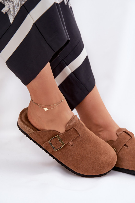 Suede pantoffels Klompen Dames met gespen Big Star RR274A387 bruine kleur Suede pantoffels Klompen Dames met gespen Big Star RR274A387 bruine kleur