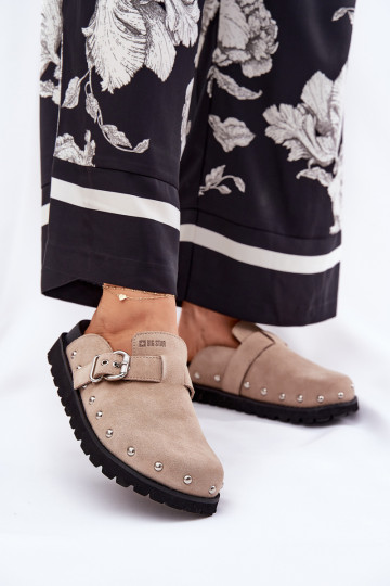 Dames zandkleurige suède slippers met platform Big Star RR274A376 2
