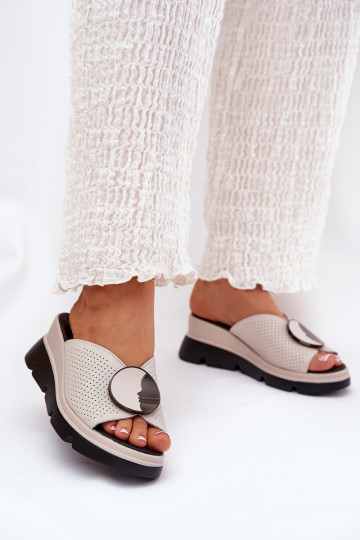 Dames sandkleurige leren slippers met patronen S.Barski LR51-662 2