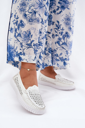 Leren witte dames mocassins met ajour elementen Vinceza 88028 2