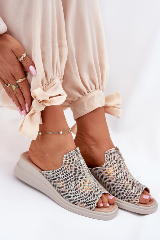 Damespantoffels Op de INig met ritssluitingen Dierlijk patroon beige Irriva