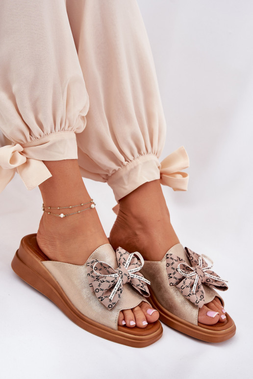 Damespantoffels Op de INig met linten gouden kleur Moonzella Damespantoffels Op de INig met linten gouden kleur Moonzella