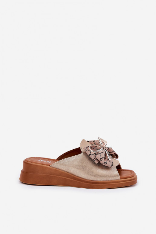 Damespantoffels Op de INig met linten gouden kleur Moonzella Damespantoffels Op de INig met linten gouden kleur Moonzella