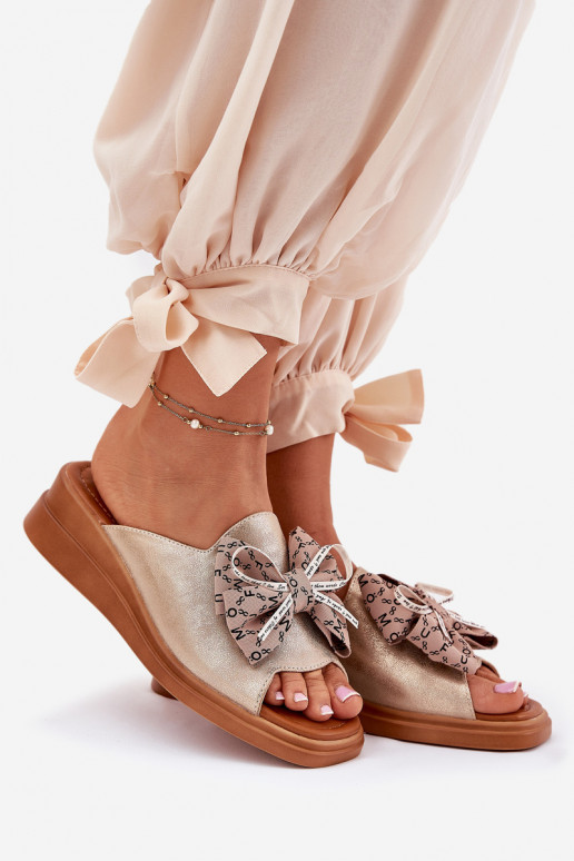 Damespantoffels Op de INig met linten gouden kleur Moonzella Damespantoffels Op de INig met linten gouden kleur Moonzella