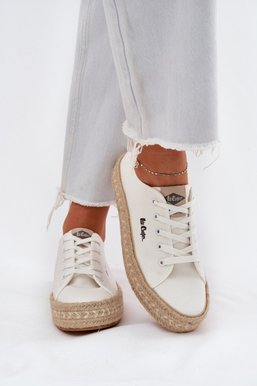 Casual schoenen met veters Lee Cooper LCIN-25-44-3217 in wit