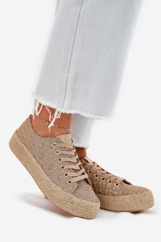 Gepatineerde casual schoenen met platform Lee Cooper LCIN-25-08-3646L in chaki Gepatineerde casual schoenen met platform Lee Cooper LCIN-25-08-3646L in chaki
