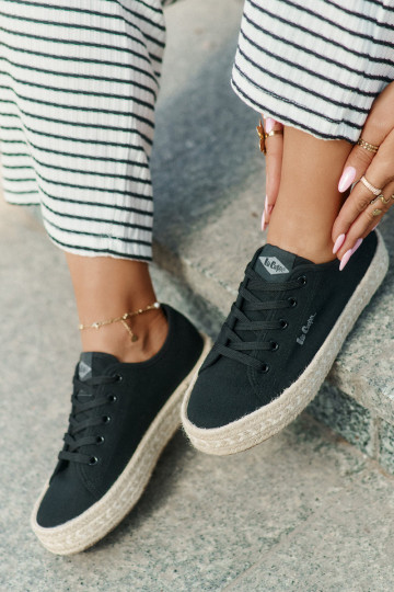 Casual schoenen met veters Lee Cooper LCIN-25-44-3216 in zwart