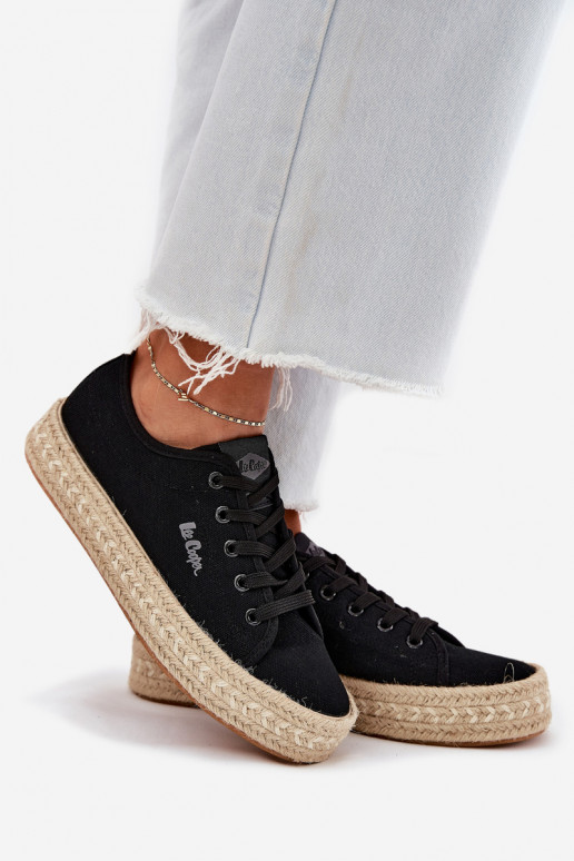 Casual schoenen met veters Lee Cooper LCIN-25-44-3216 in zwart Casual schoenen met veters Lee Cooper LCIN-25-44-3216 in zwart