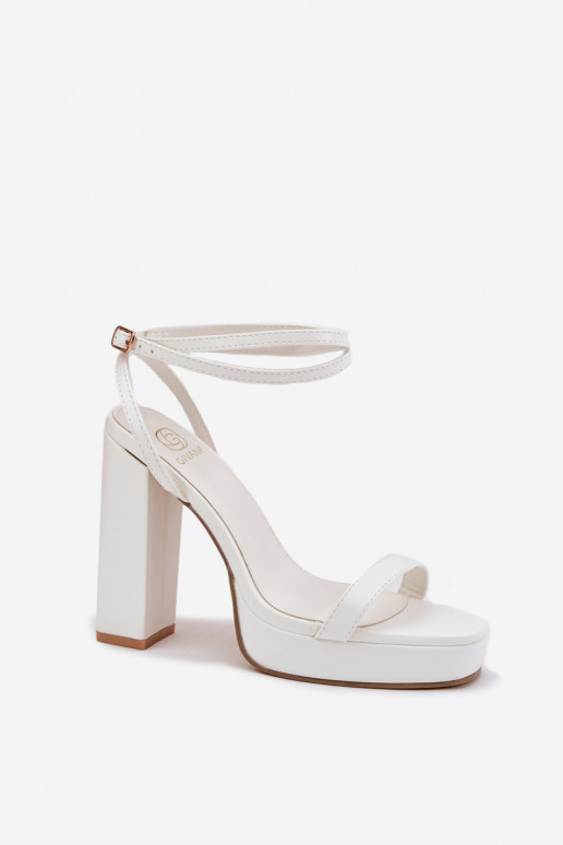 Dames sandalen Op Z met strepenem Initte kleur Fevenne Dames sandalen Op Z met strepenem Initte kleur Fevenne
