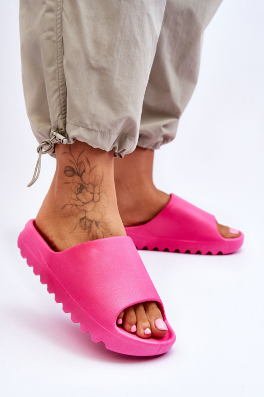 Modieuze pantoffels met platform roze Estella Modieuze pantoffels met platform roze Estella