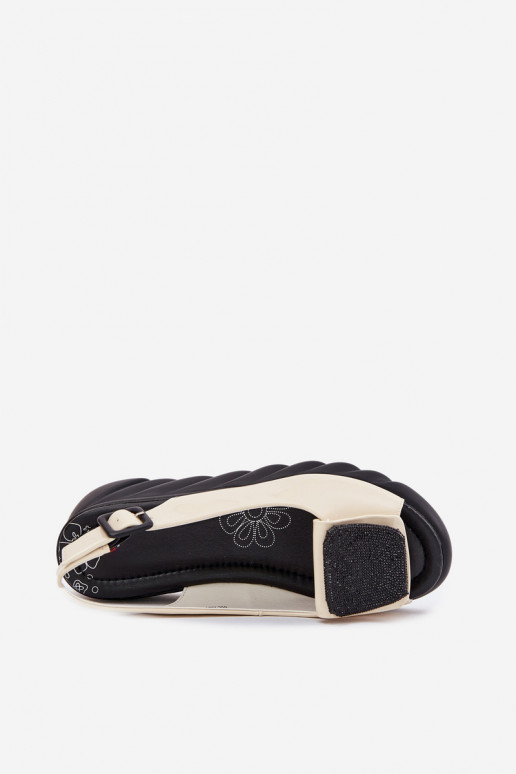 Leer Gelakte sandalen voor dames Op de INig met decoratie Artiker 56C1567 beige