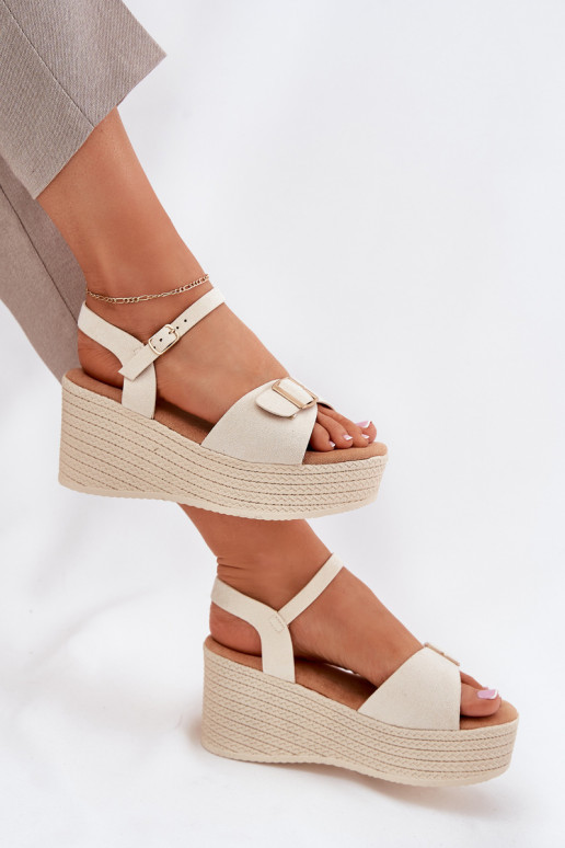Dames sandalen Op de INig met gespen beige Liniella Dames sandalen Op de INig met gespen beige Liniella