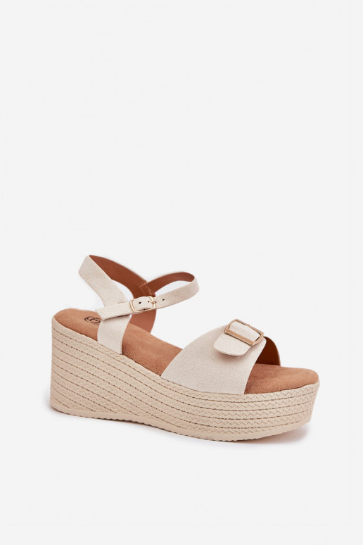 Dames sandalen Op de INig met gespen beige Liniella Dames sandalen Op de INig met gespen beige Liniella