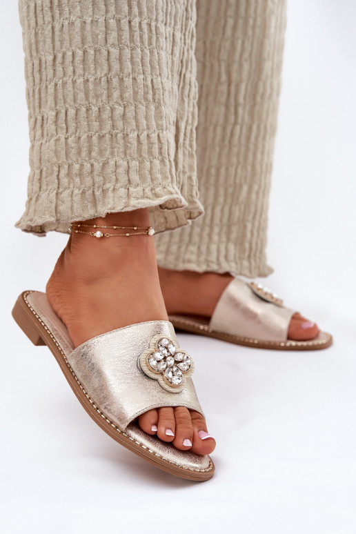 Damespantoffels met brede hakken Met sierlijk Detalem S.Barski KV51-087 gouden kleur Damespantoffels met brede hakken Met sierlijk Detalem S.Barski KV51-087 gouden kleur