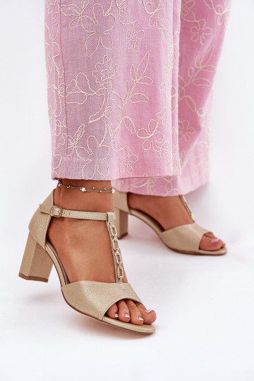 Damessandalen met hoge hakken met versierde hakken van ecoleer gouden kleur Triavera 2