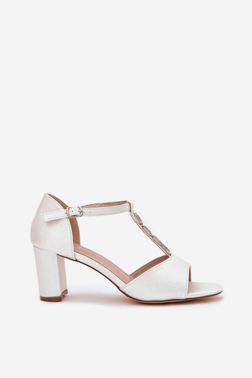 Damessandalen met hoge hakken met versierde hakken van ecoleer Initte kleur Triavera Damessandalen met hoge hakken met versierde hakken van ecoleer Initte kleur Triavera