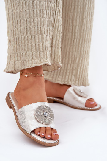 Damespantoffels met brede hakken met ornamenten S.Barski KV51-013 zilvere kleur