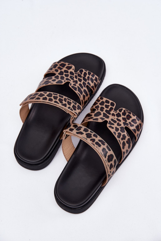 Damespantoffels Z met lijmbevestigingem Vinceza 17401 met luipaardbontpatronen
