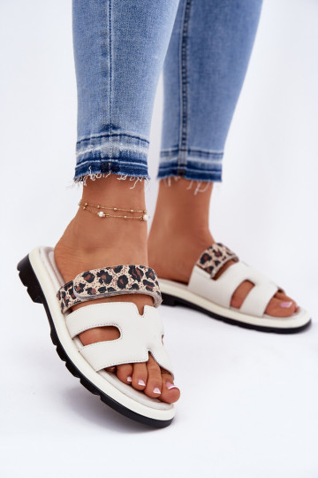 Ivoor kleurige leren dames slippers met klittenbandsluiting en luipaardprint, Vinceza 66769 2