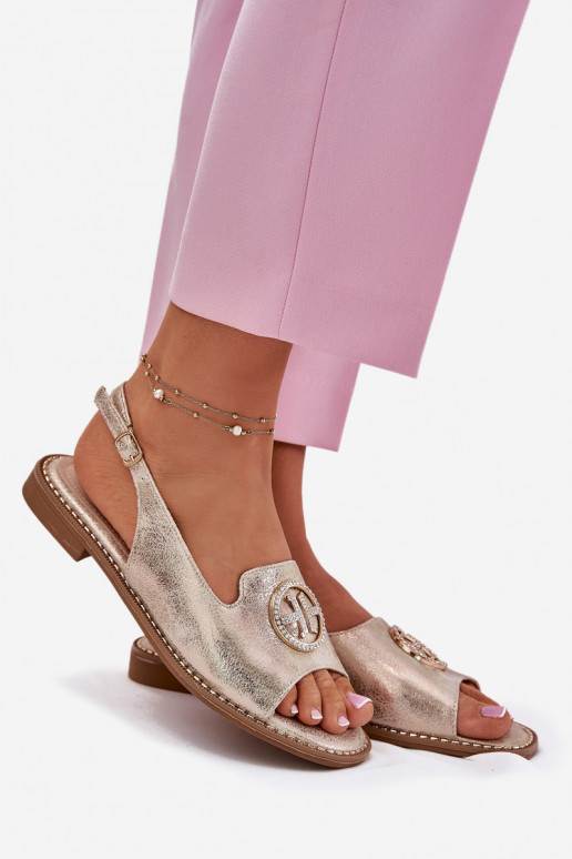 Dames sandalen met brede hakken met ornamenten S.Barski KV51-002 gouden kleur Dames sandalen met brede hakken met ornamenten S.Barski KV51-002 gouden kleur