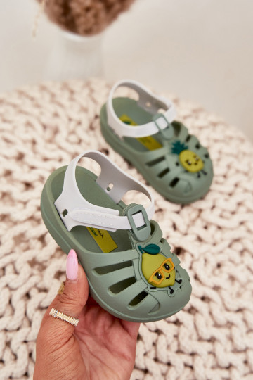 sandalen Kinderen met zelfklevende bevestigingsmiddelen OInoce 83615 Ipanema Summer XIV Baby groene kleur