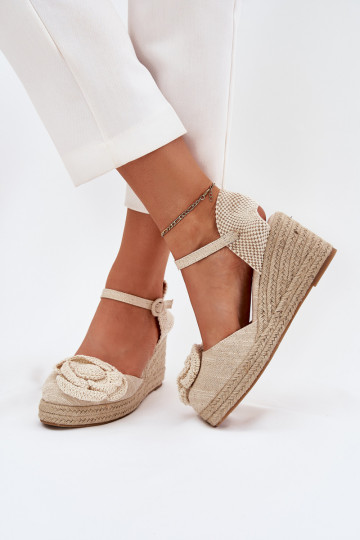 Zandkleurige dames platform sandalen met vlechtwerk en gehaakte bloem "Ismilea" 2