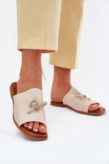 Dames slippers met brede hakken en sierlijke strik Norela zandkleur