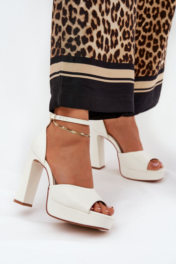 Dames hoge hakken sandalen... 2
