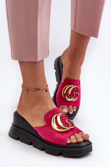 Roze dames Iaria slippers van eco-suède op een sleehak en platform met gouden details