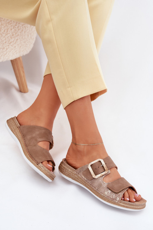 Damespantoffels met gespen I met lijmbevestigingem INBLU MK000013 bruine kleur