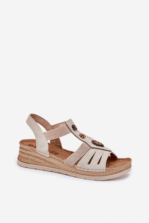 Dames sandalen Op de INig met mooie details Inblu RV000015 ivoor Dames sandalen Op de INig met mooie details Inblu RV000015 ivoor