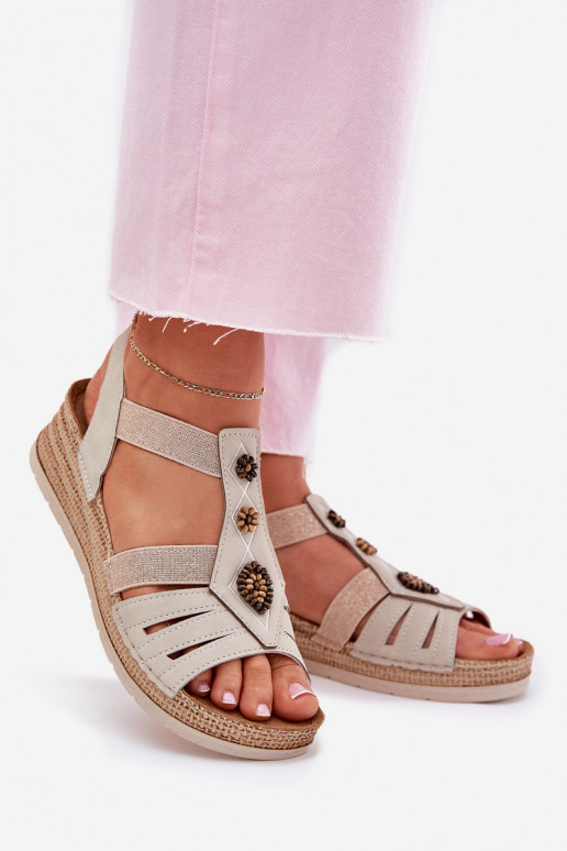 Dames sandalen Op de INig met mooie details Inblu RV000015 ivoor Dames sandalen Op de INig met mooie details Inblu RV000015 ivoor