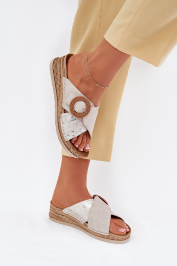 Dames slippers op platform versierd met gespen Inblu RV000012 in ivoorkleur