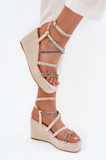 Damesplatformsandalen met decoratie op de bandjes in zandkleur Lunara 2
