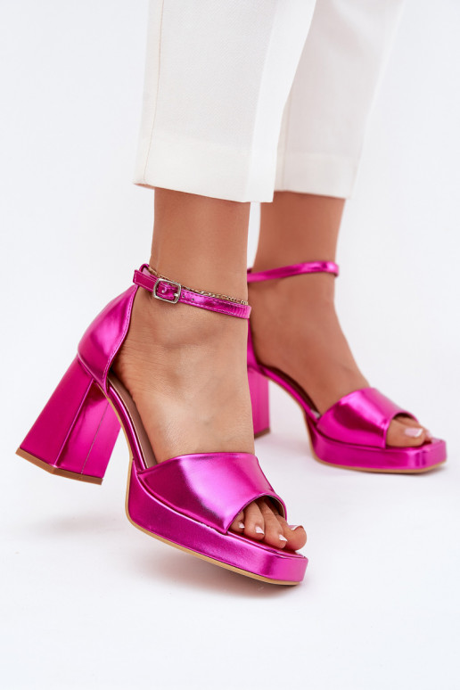 Gelakte sandalen voor dames met hakken roze Het heeftrila Gelakte sandalen voor dames met hakken roze Het heeftrila