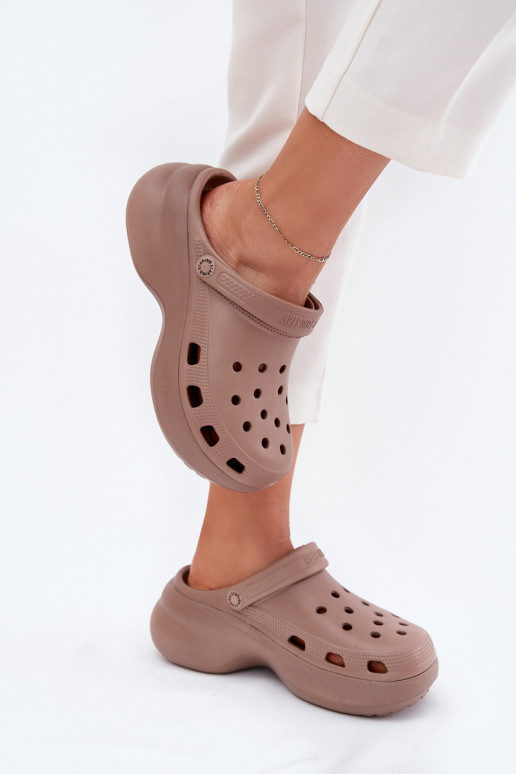 LichtgeInicht pantoffels Damespantoffels met trendy massieve zolen Big Star RR274A121 beige LichtgeInicht pantoffels Damespantoffels met trendy massieve zolen Big Star RR274A121 beige