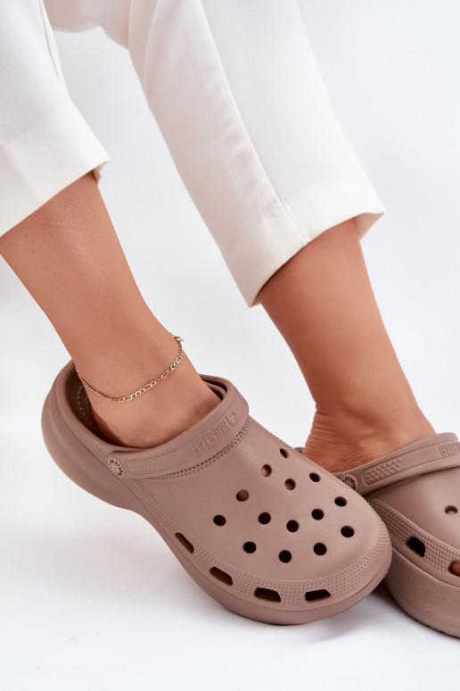 LichtgeInicht pantoffels Damespantoffels met trendy massieve zolen Big Star RR274A121 beige LichtgeInicht pantoffels Damespantoffels met trendy massieve zolen Big Star RR274A121 beige