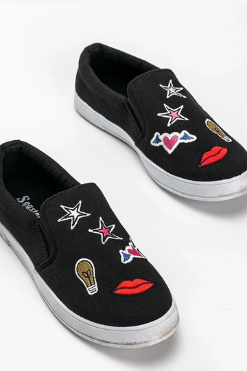Zwarte stoffen schoenen met applicaties, „Anais" 2