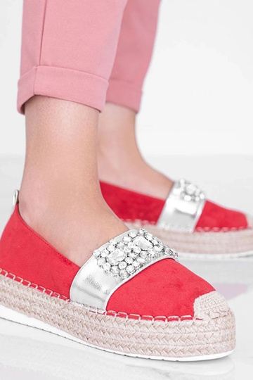 Rode espadrilles versierd...