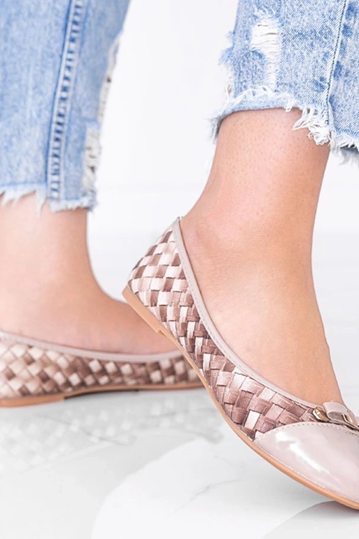 Beige schoenen met vlecht elementen,...