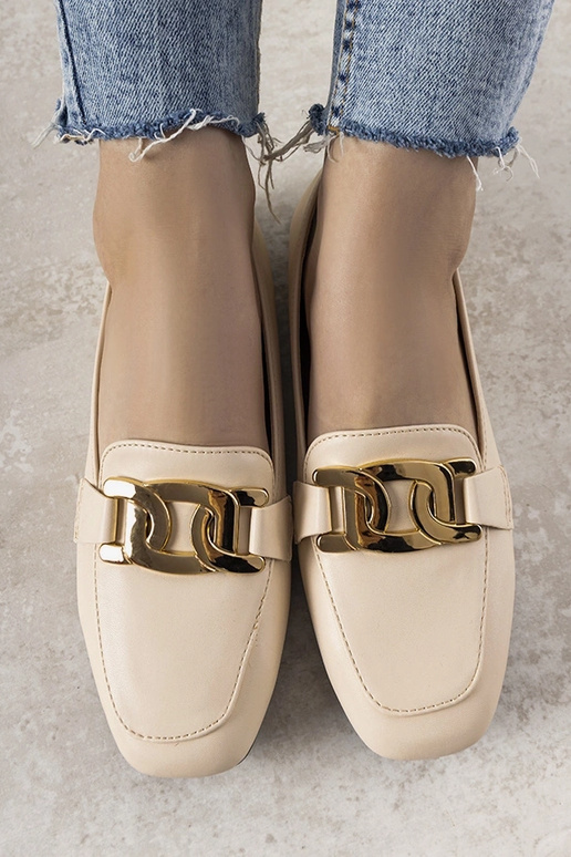 Beige loafers med gulddekoration Hashtag Beige loafers med gulddekoration Hashtag