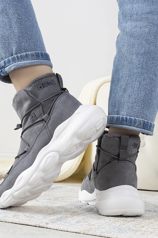 Grijze stijlvolle dames...