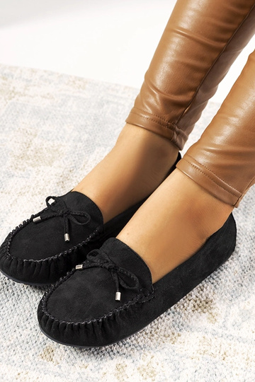 Zwarte mocassins, „Shannon"