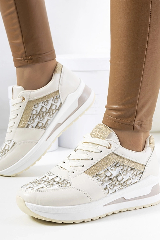 Beige sportssko sneakers med en tyk... Beige sportssko sneakers med en tyk...
