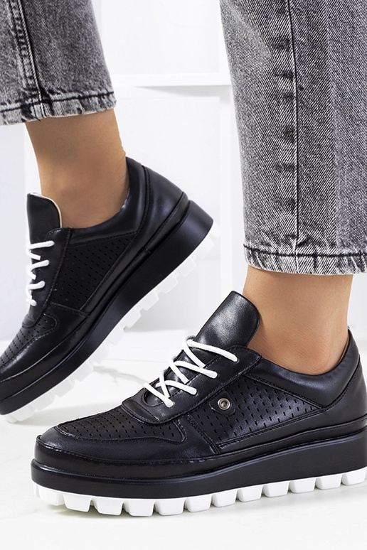 Zwarte geperforeerde sportschoenen,...