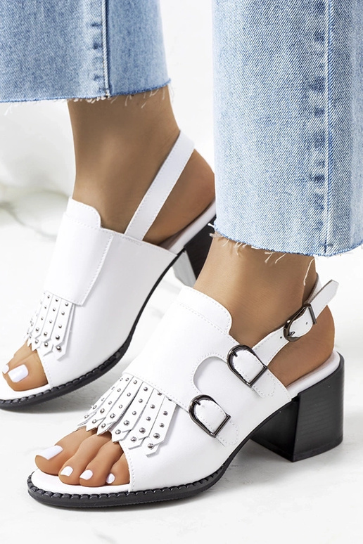 Hvide lædersandaler med overdel Zand