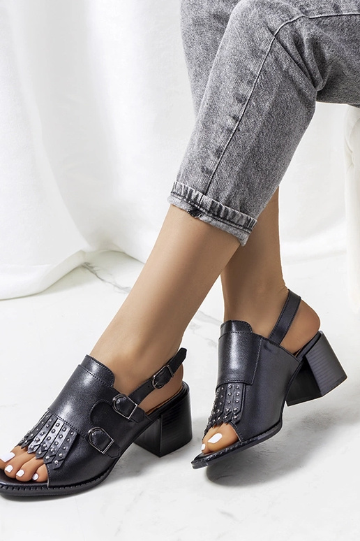 Sorte lædersandaler med overdel Zand