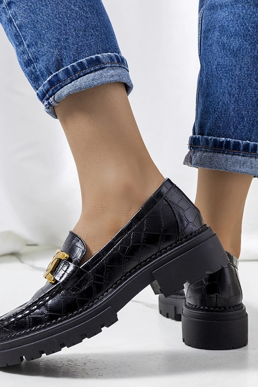 Zwarte mocassins op hoge zool, „Zanen"