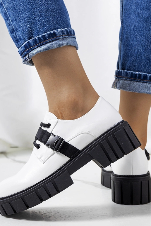 Hvide traktorsålede sko Marike Hvide traktorsålede sko Marike